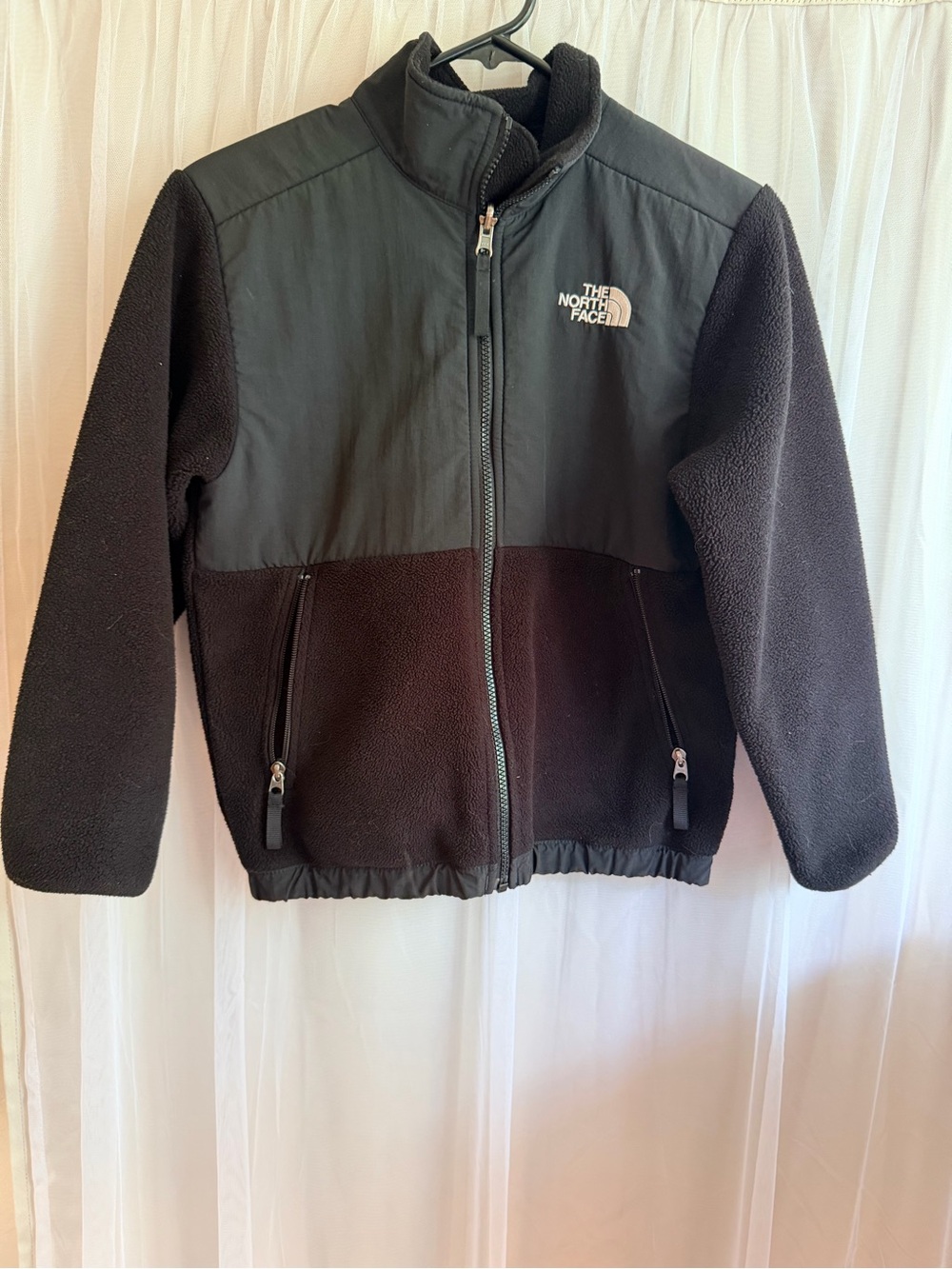 The North Face Kids Black Puffer-Panel Fleece Jacket